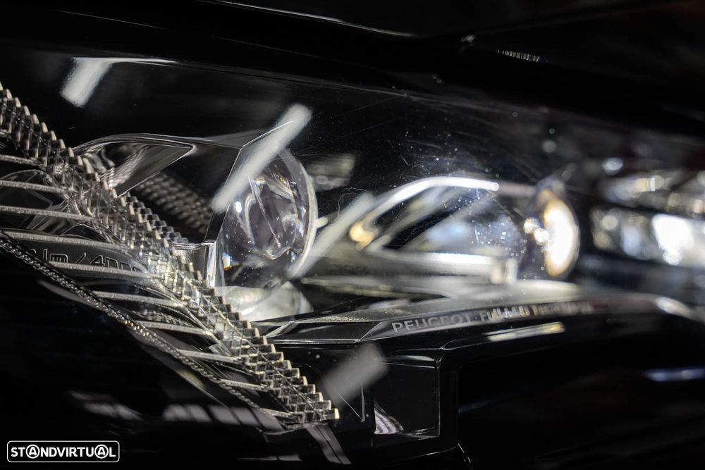 Peugeot 3008 1.6 Hybrid4 GT e-EAT8 - 4