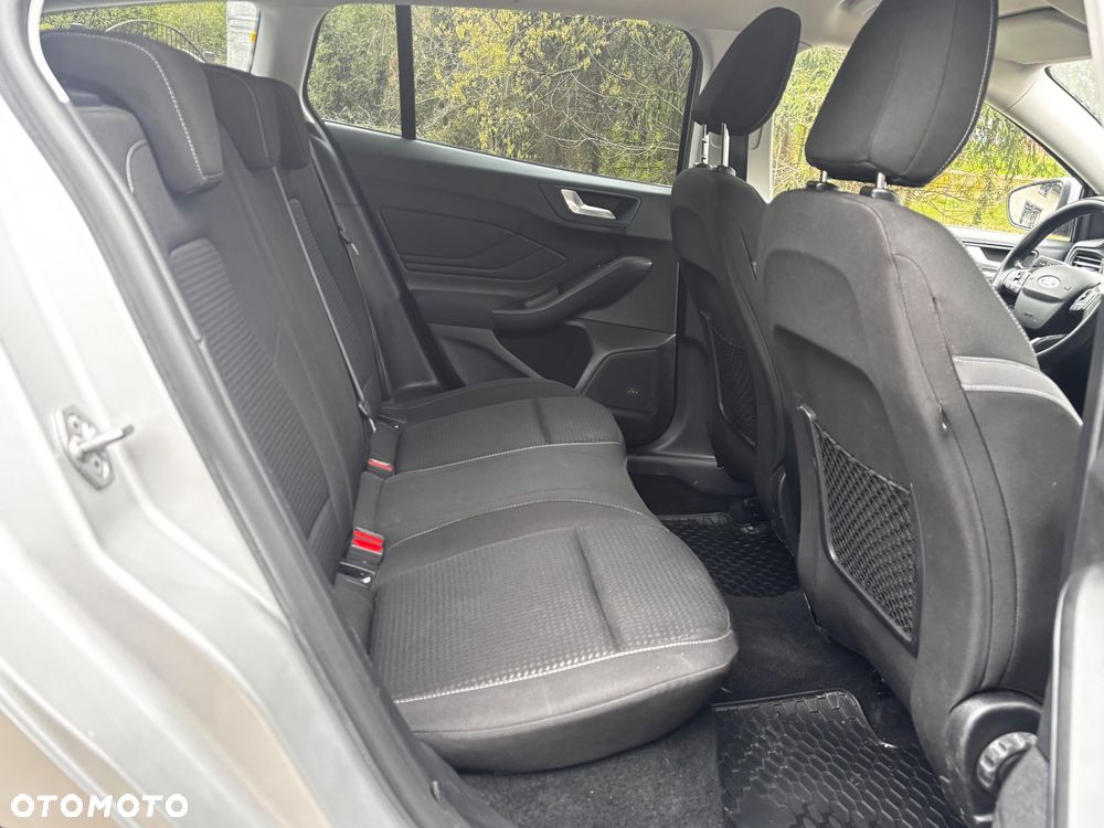 Ford Focus 2.0 EcoBlue STart-Stopp-System TITANIUM - 10