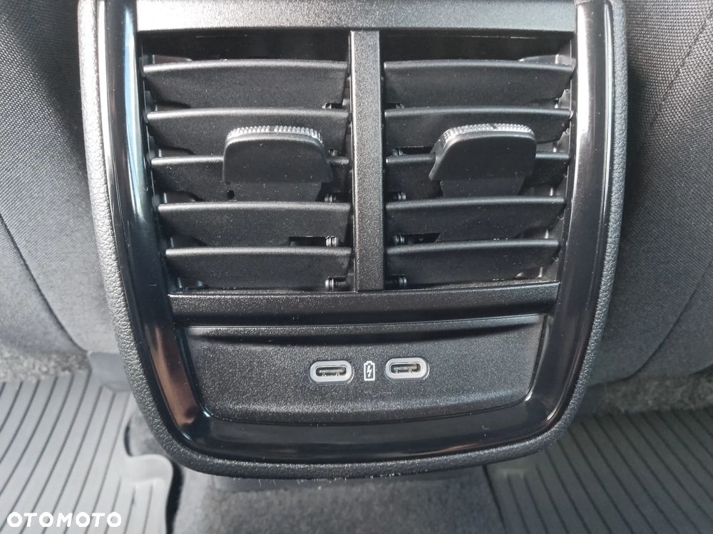 Skoda Kamiq 1.0 TSI Selection - 26