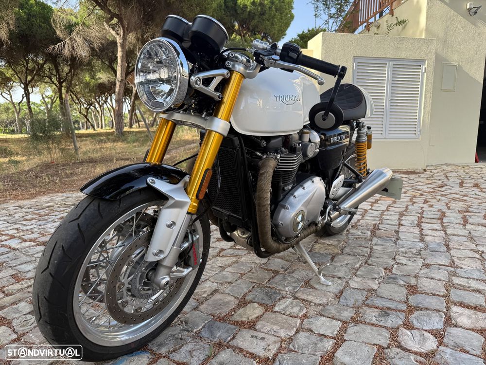 Triumph Thruxton R - 1