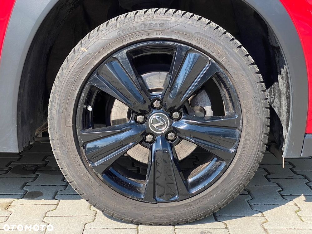 Lexus UX 200 GPF F Impression 2WD - 32