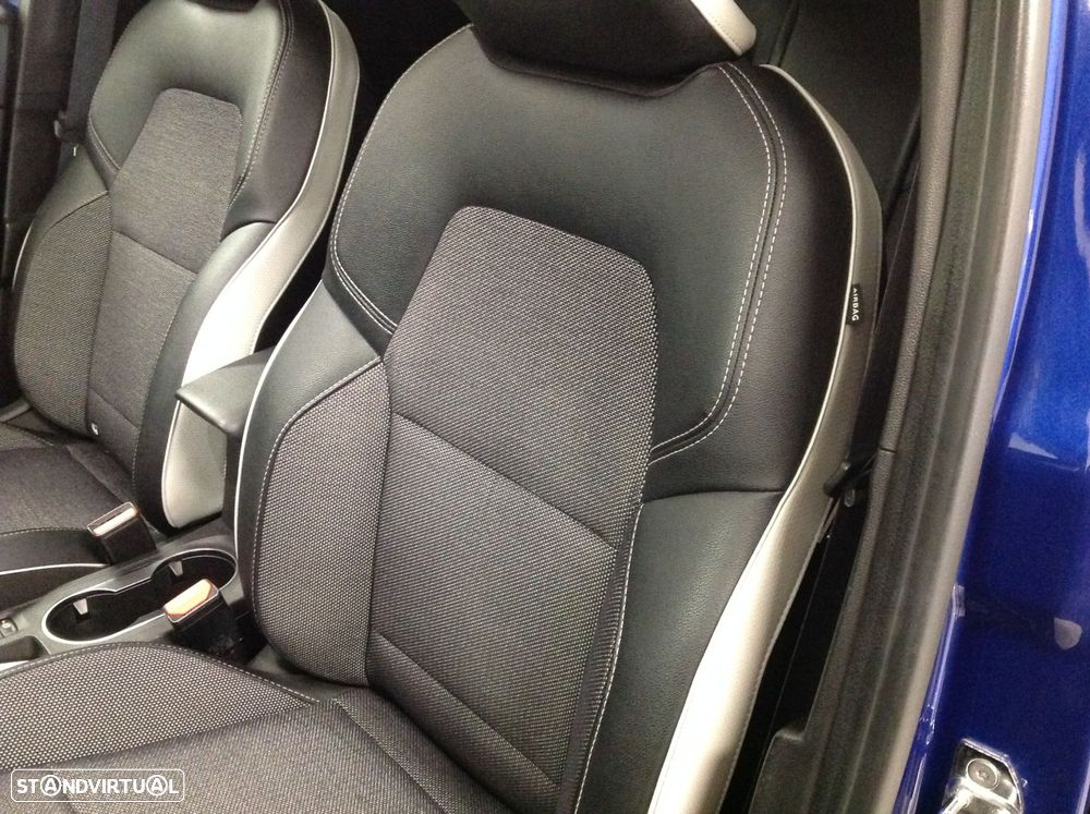 Renault Captur 1.0 TCe Exclusive - 16