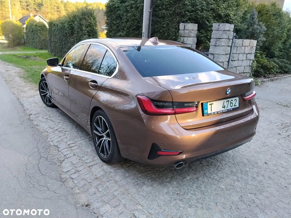 BMW Seria 3 318d Luxury Line - 3