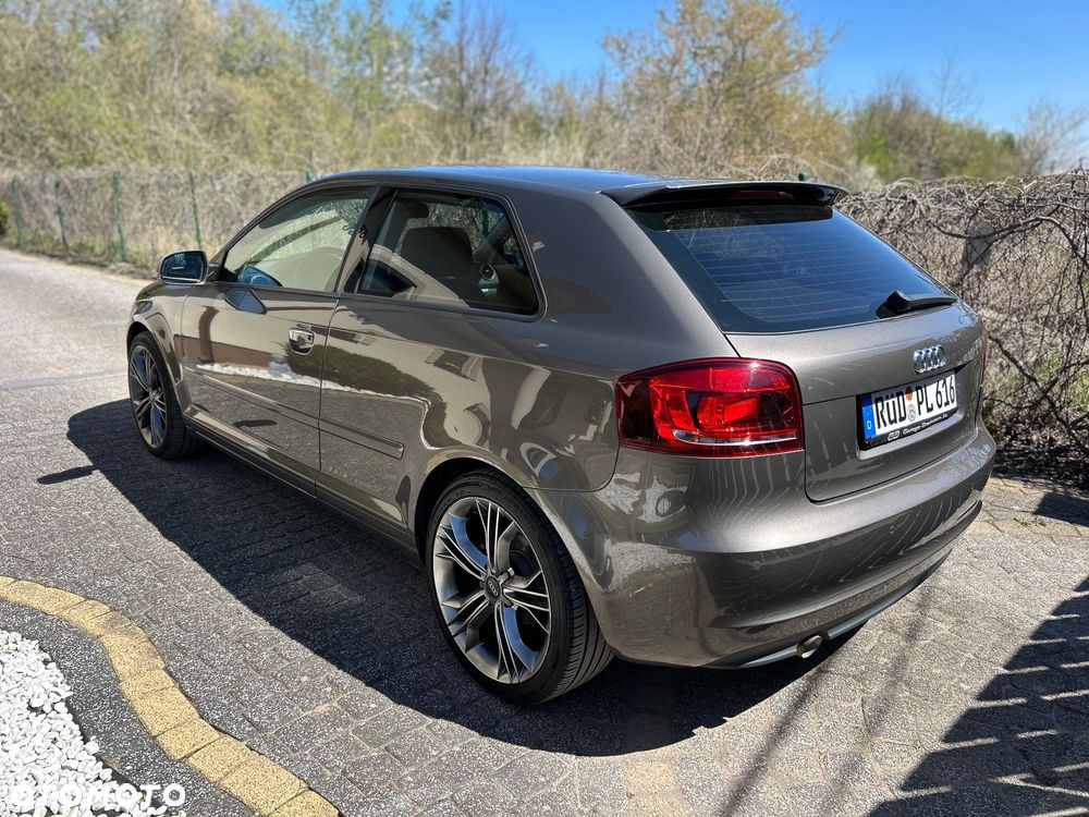 Audi A3 3-drzwiowe 1.6 TDI Attraction - 5