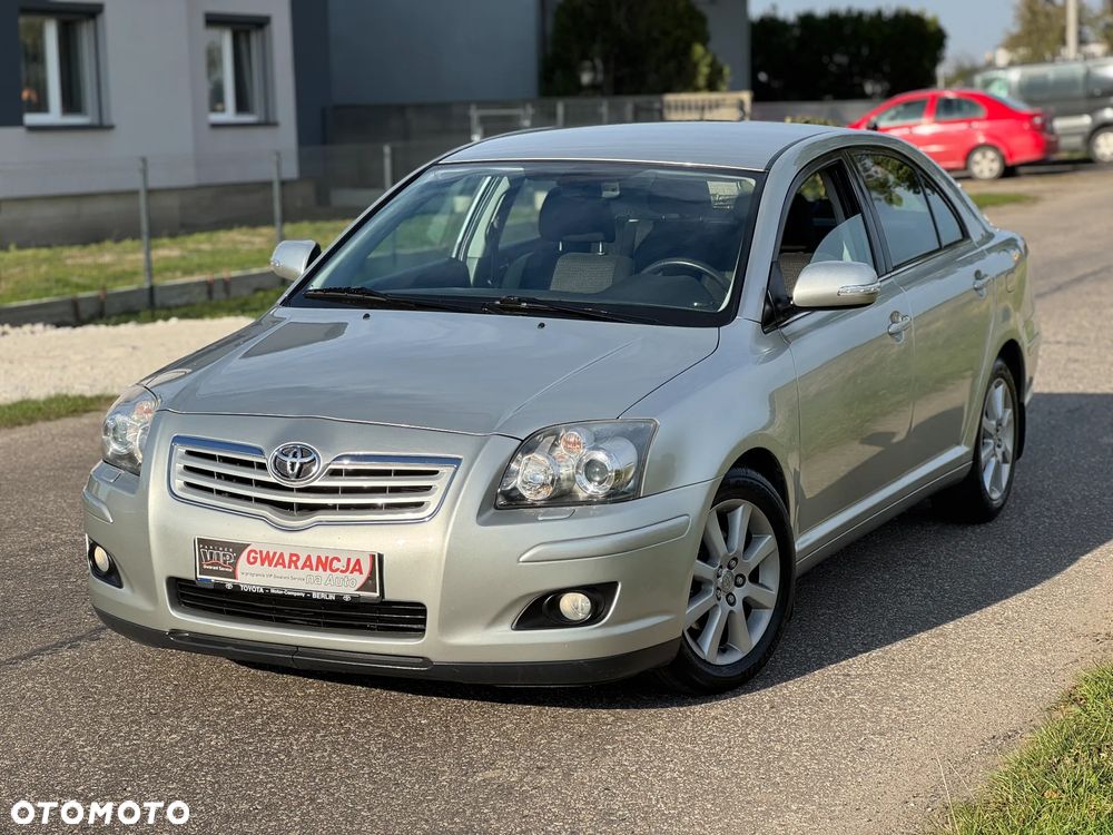 Toyota Avensis 1.8 VVT-i Sol Premium - 12