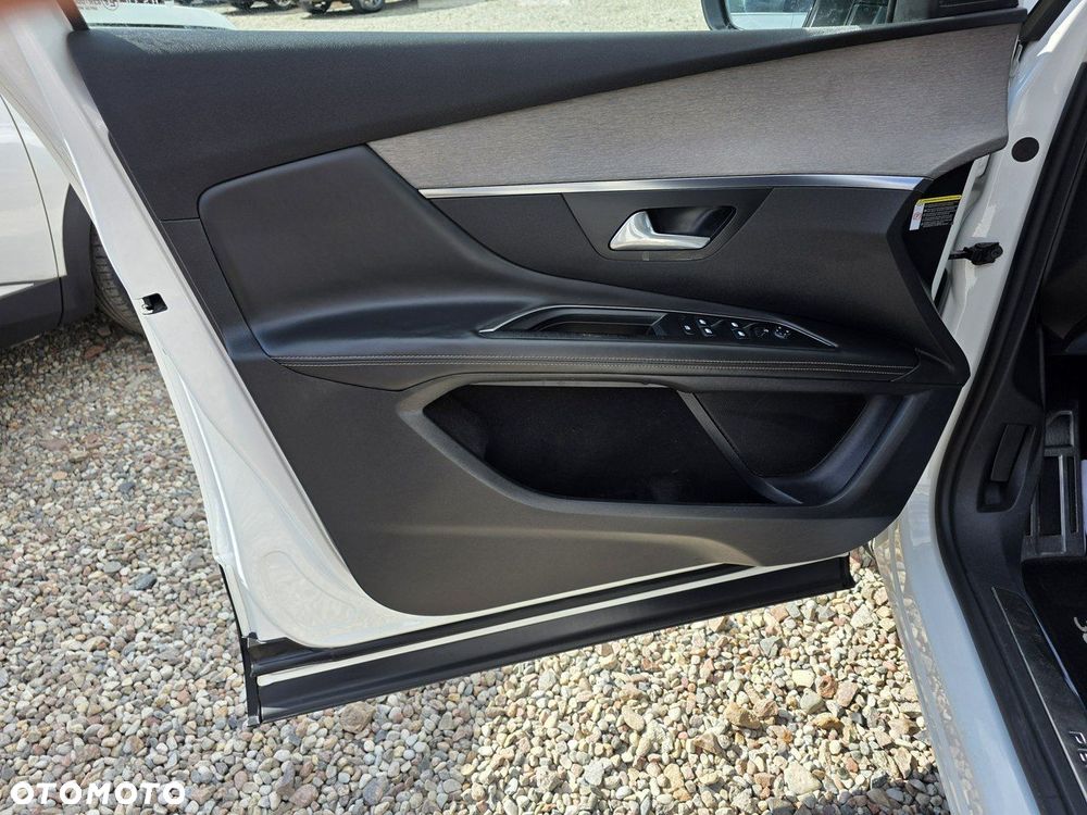 Peugeot 3008 2.0 BlueHDi GT S&S EAT8 - 9