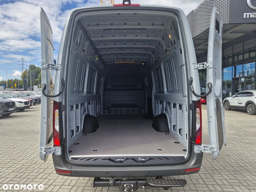 Mercedes-Benz Sprinter 319 CDI - 9