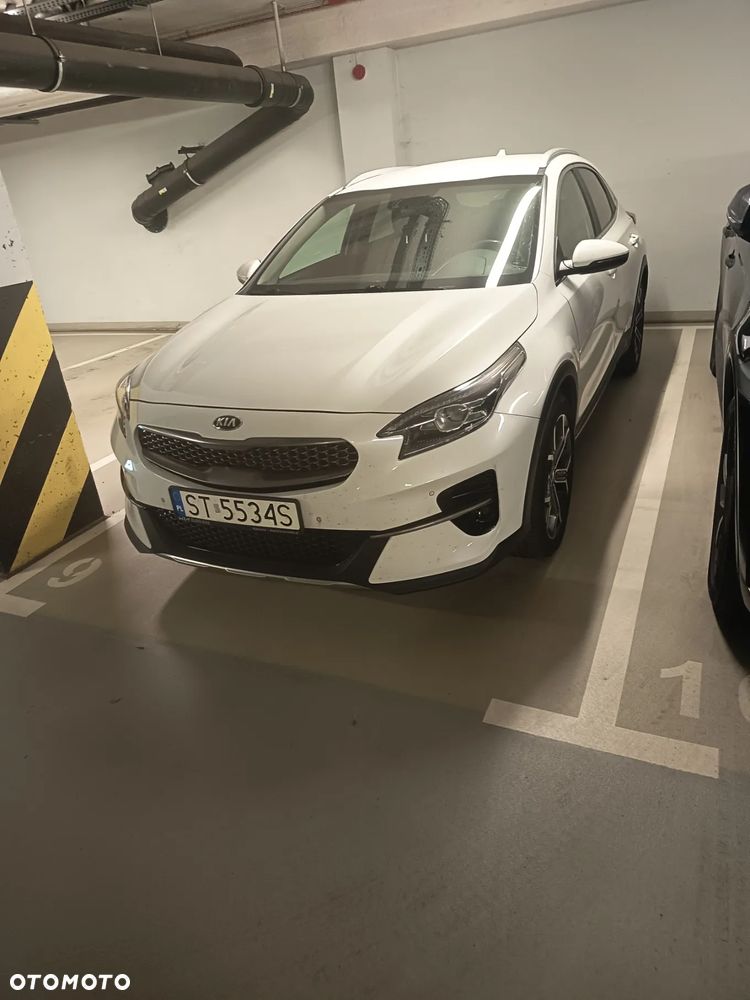 Kia XCeed 1.6 CRDi SCR L Business Line DCT - 4