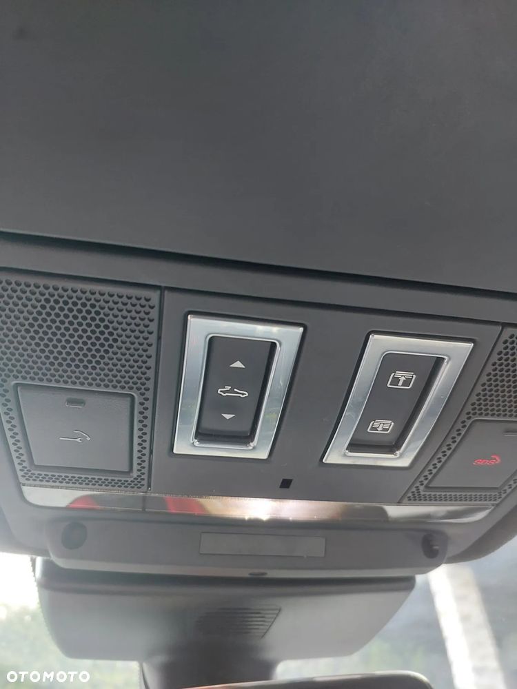Jaguar XF 2.0 i4D AWD Prestige - 17