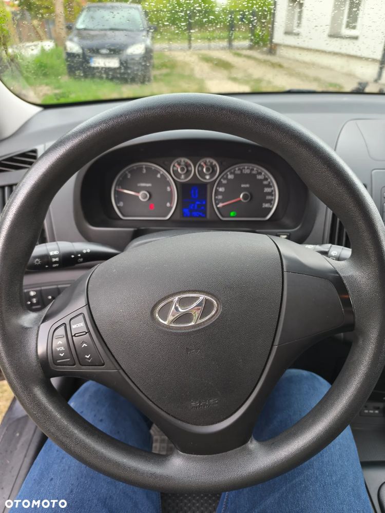 Hyundai i30 1.6 CRDi Classic + - 9