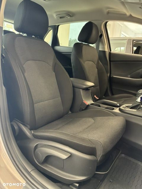 Hyundai i30 1.5 DPI Comfort - 11