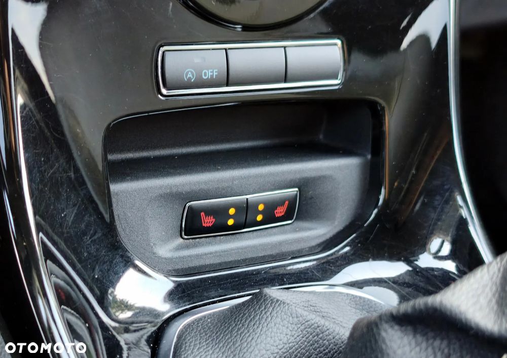 Ford Fiesta 1.0 EcoBoost STart-Stop Titanium - 32