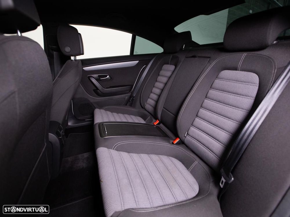 VW Passat CC - 9