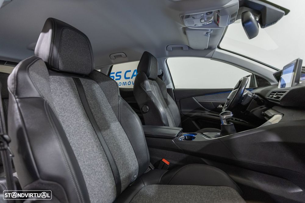 Peugeot 3008 1.2 PureTech Allure - 22