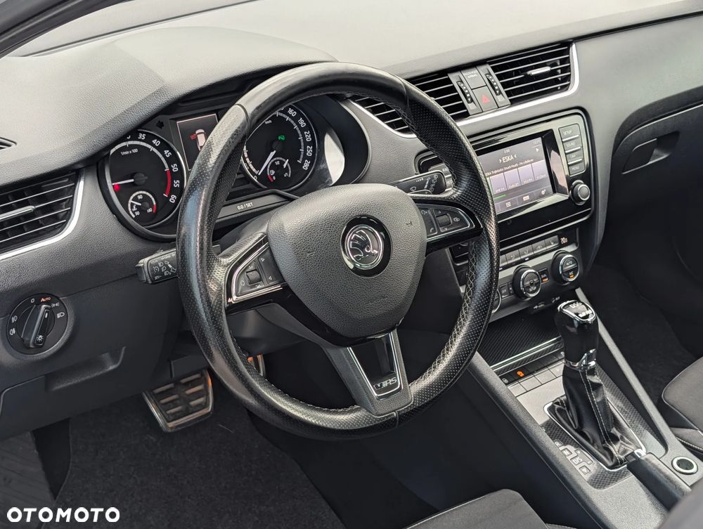 Skoda Octavia 2.0 TDI DSG RS - 16