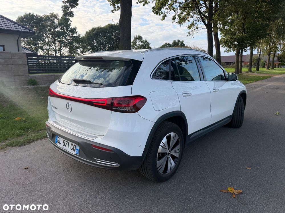 Mercedes-Benz EQA 250+ Electric Art - 2