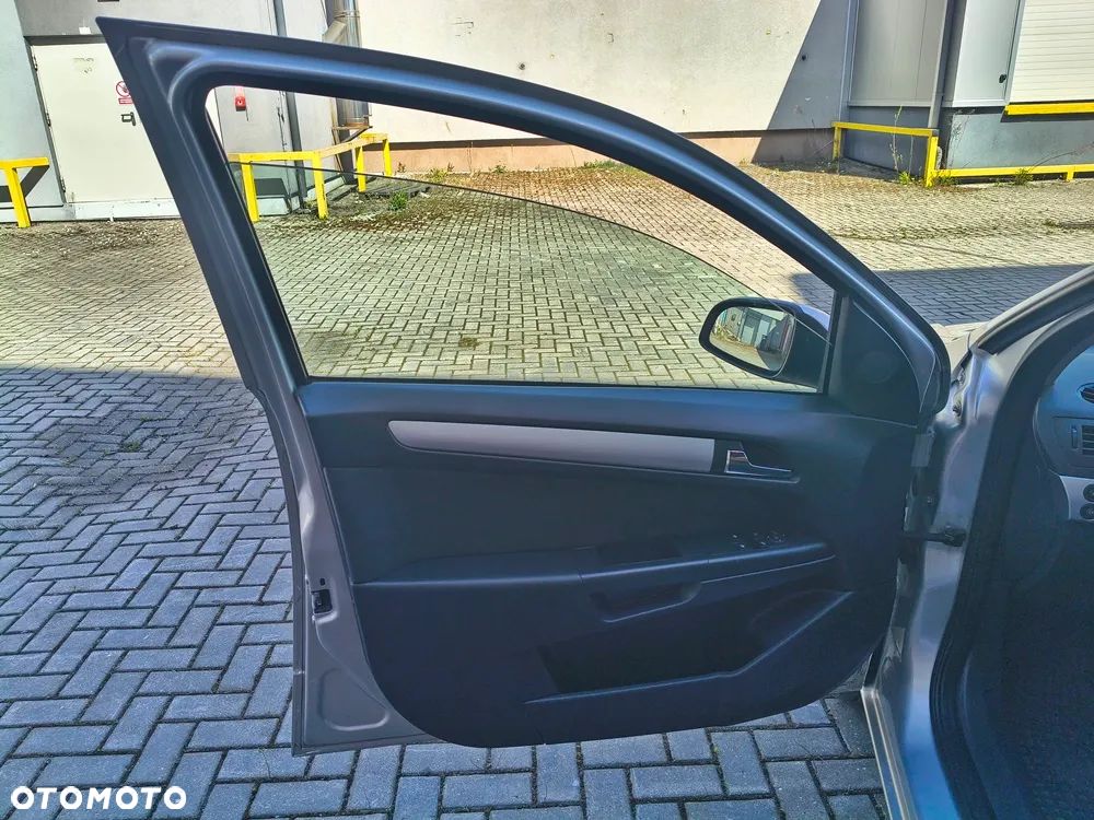 Opel Astra 1.6 Style - 20
