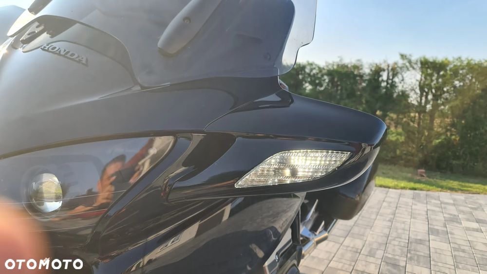Honda ST - 9