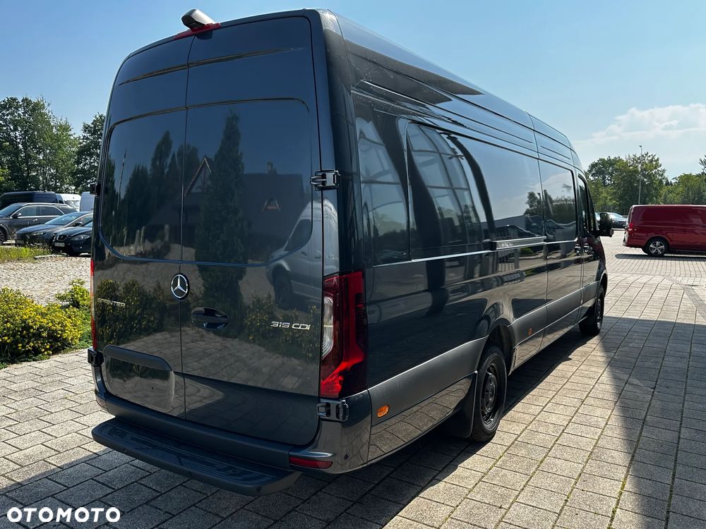 Mercedes-Benz Sprinter - 7