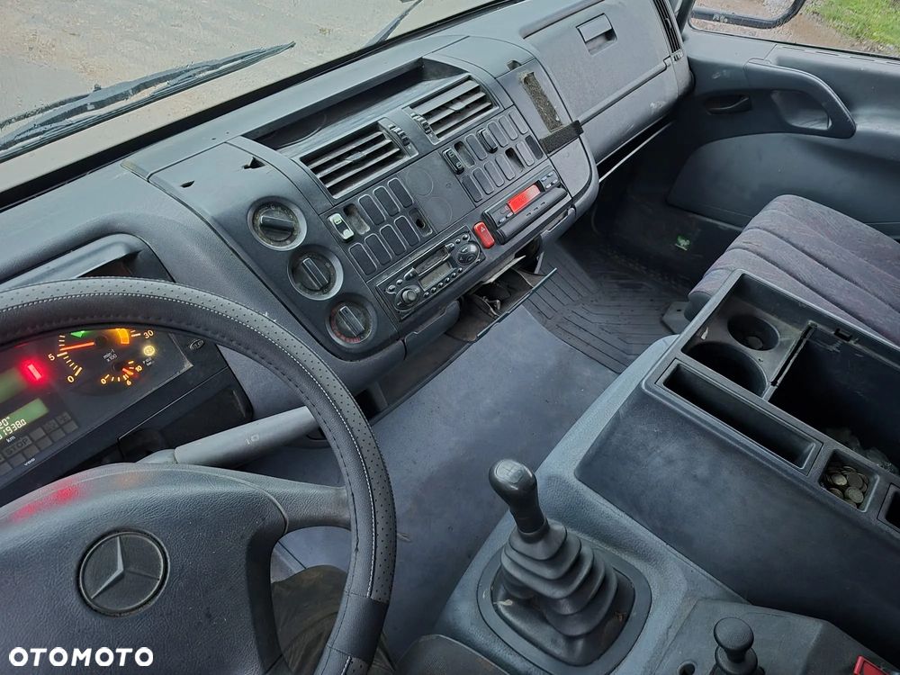 Mercedes-Benz 1218 ATEGO - 4