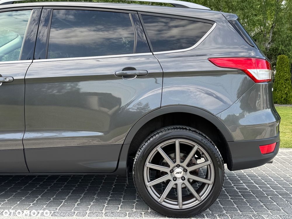 Ford Kuga 2.0 TDCi 2x4 Titanium - 21