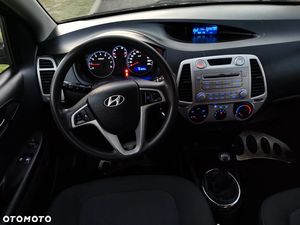 Hyundai i20 1.2 Comfort EU5 - 21