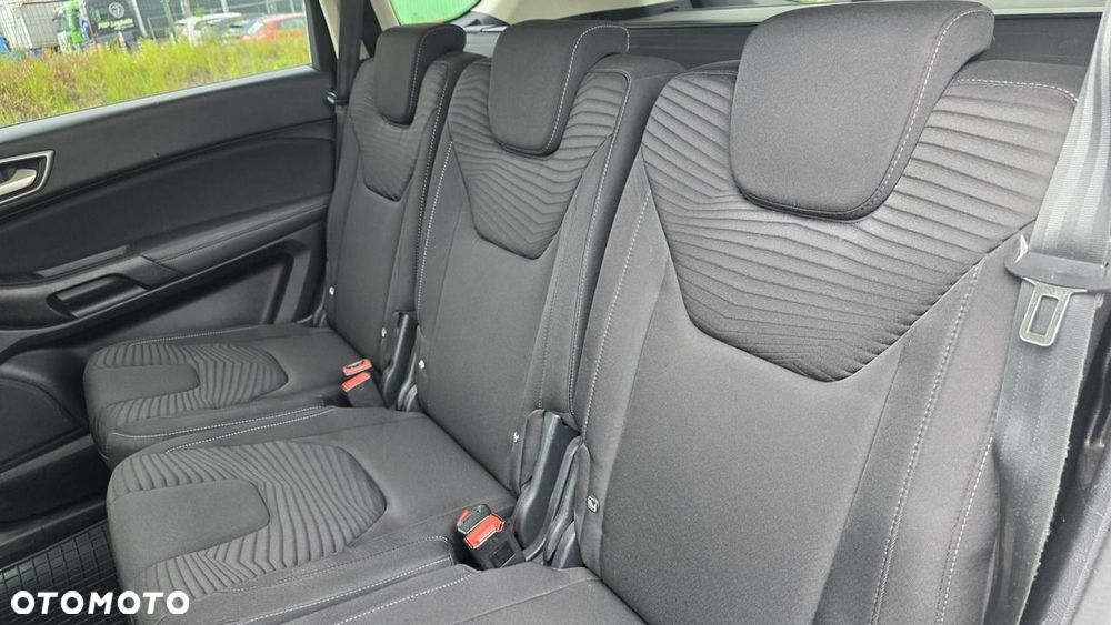 Ford S-Max - 18