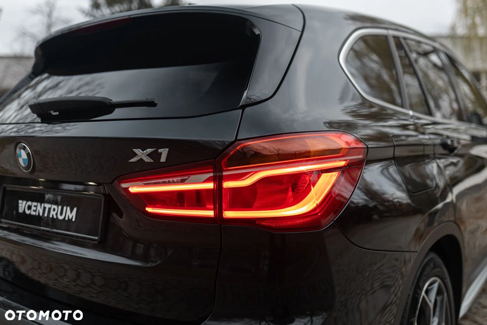 BMW X1 sDrive20i GPF xLine - 9