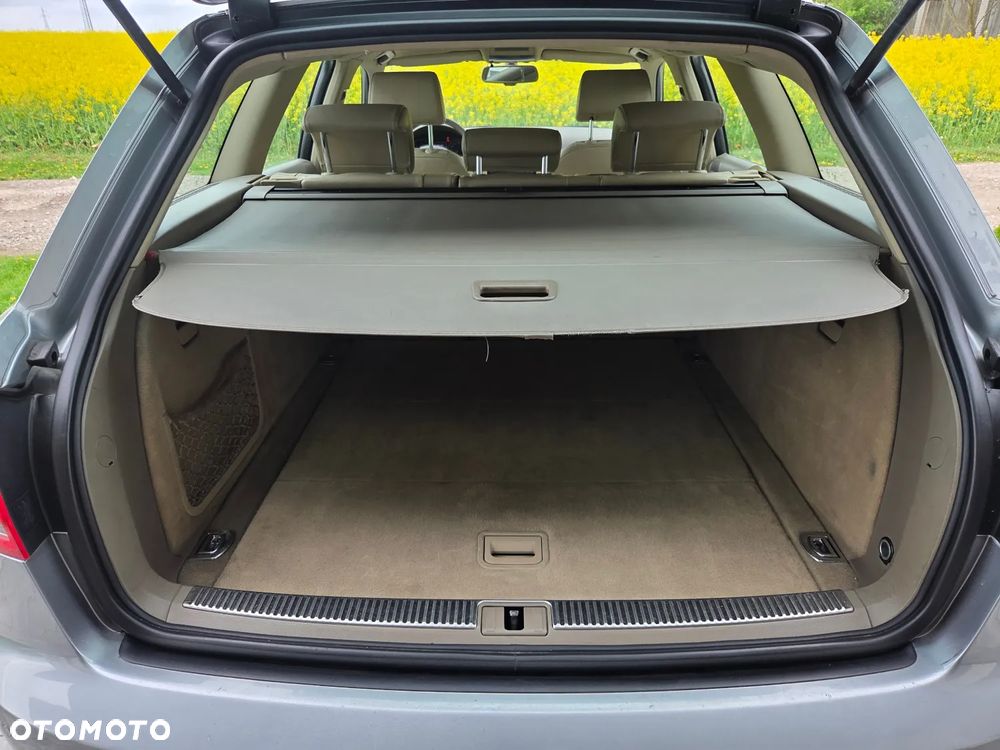 Audi A4 Avant - 16