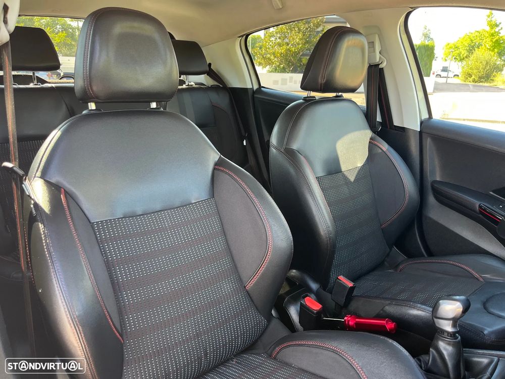 Peugeot 208 1.6 BlueHDi GT Line - 9