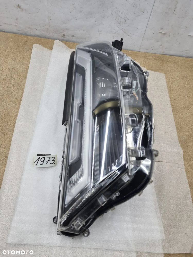 Toyota rav4 5 V lift lampa lewy przód full Led - 11