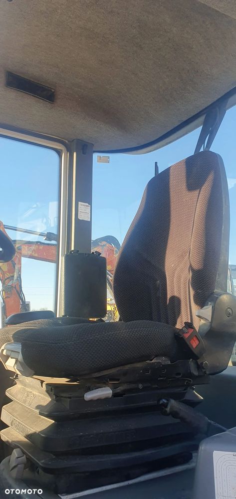 Volvo L30G - 4