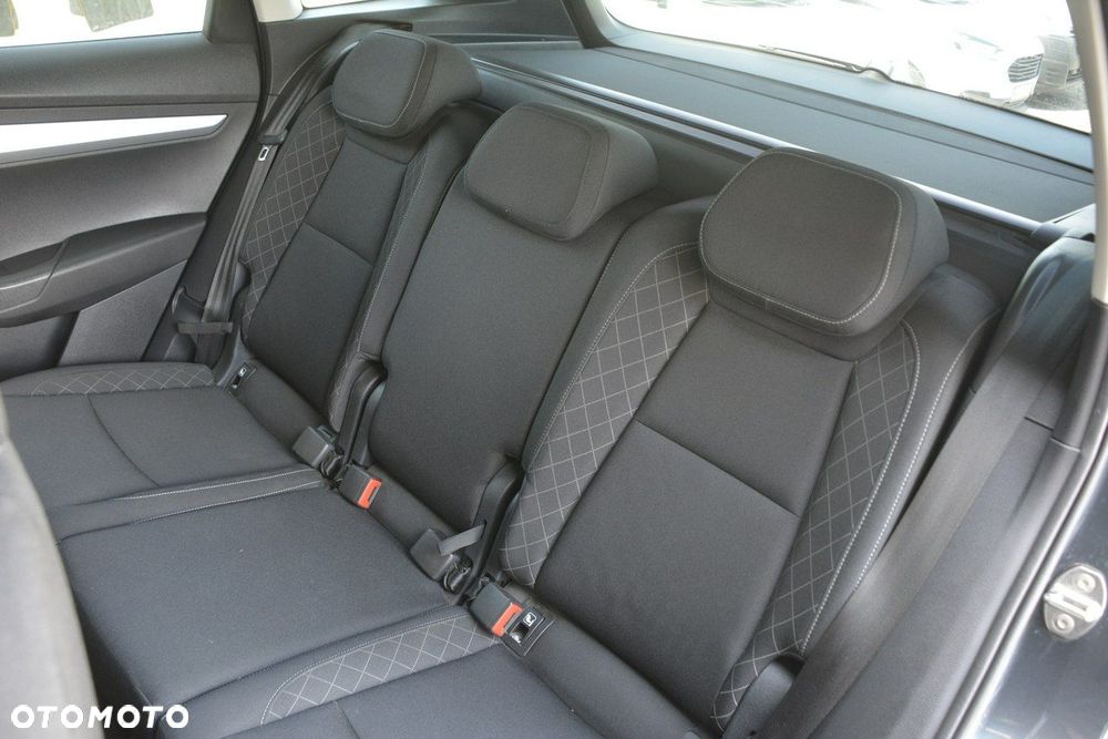 Skoda Karoq 1.6 TDI 4x2 Ambition DSG - 31