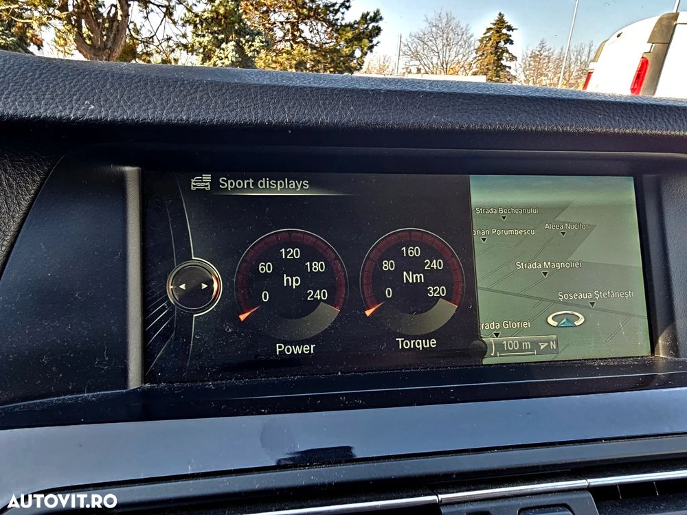 BMW Seria 5 520i Touring Aut. - 27