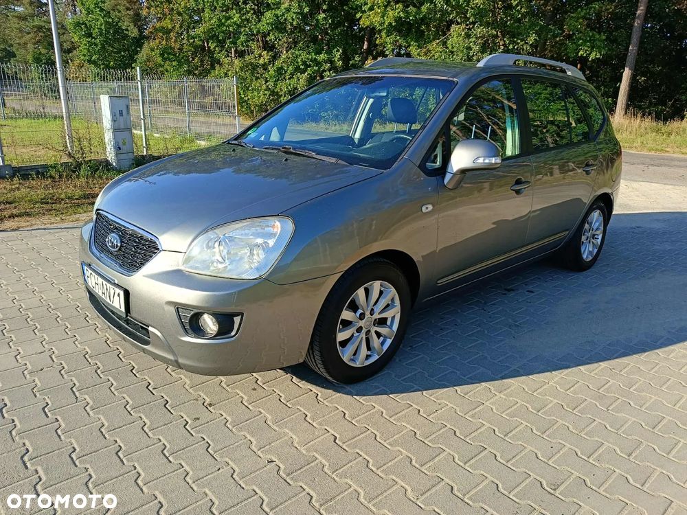 Kia Carens 1.6 Tour - 3