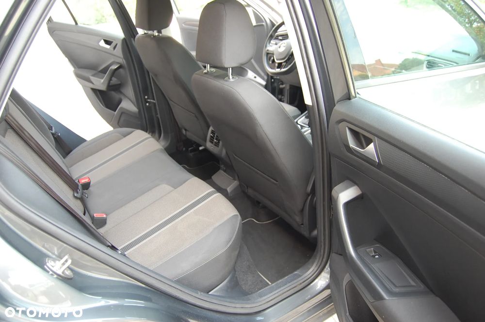 Volkswagen T-Roc - 27