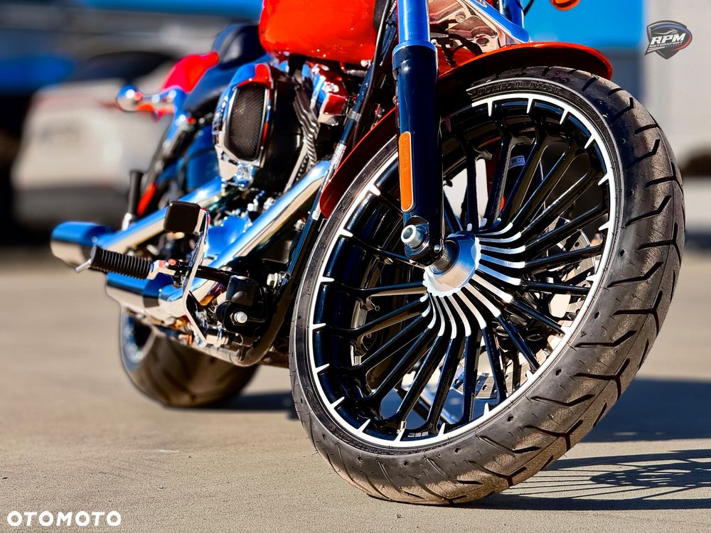 Harley-Davidson FXSB Breakout - 32