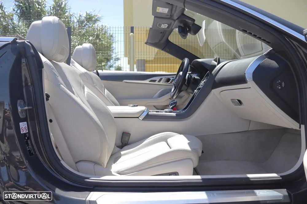 BMW M850i xDrive - 32