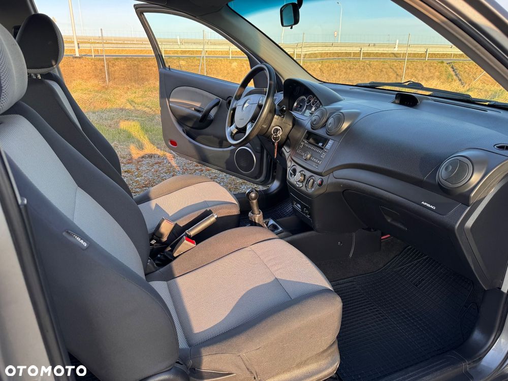 Chevrolet Aveo 1.2 LS - 14