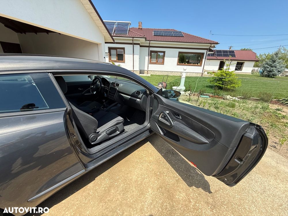 Volkswagen Scirocco 2.0 TDI - 13