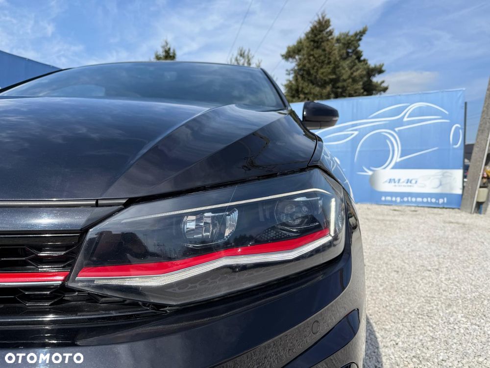 Volkswagen Polo 2.0 TSI DSG GTI - 12