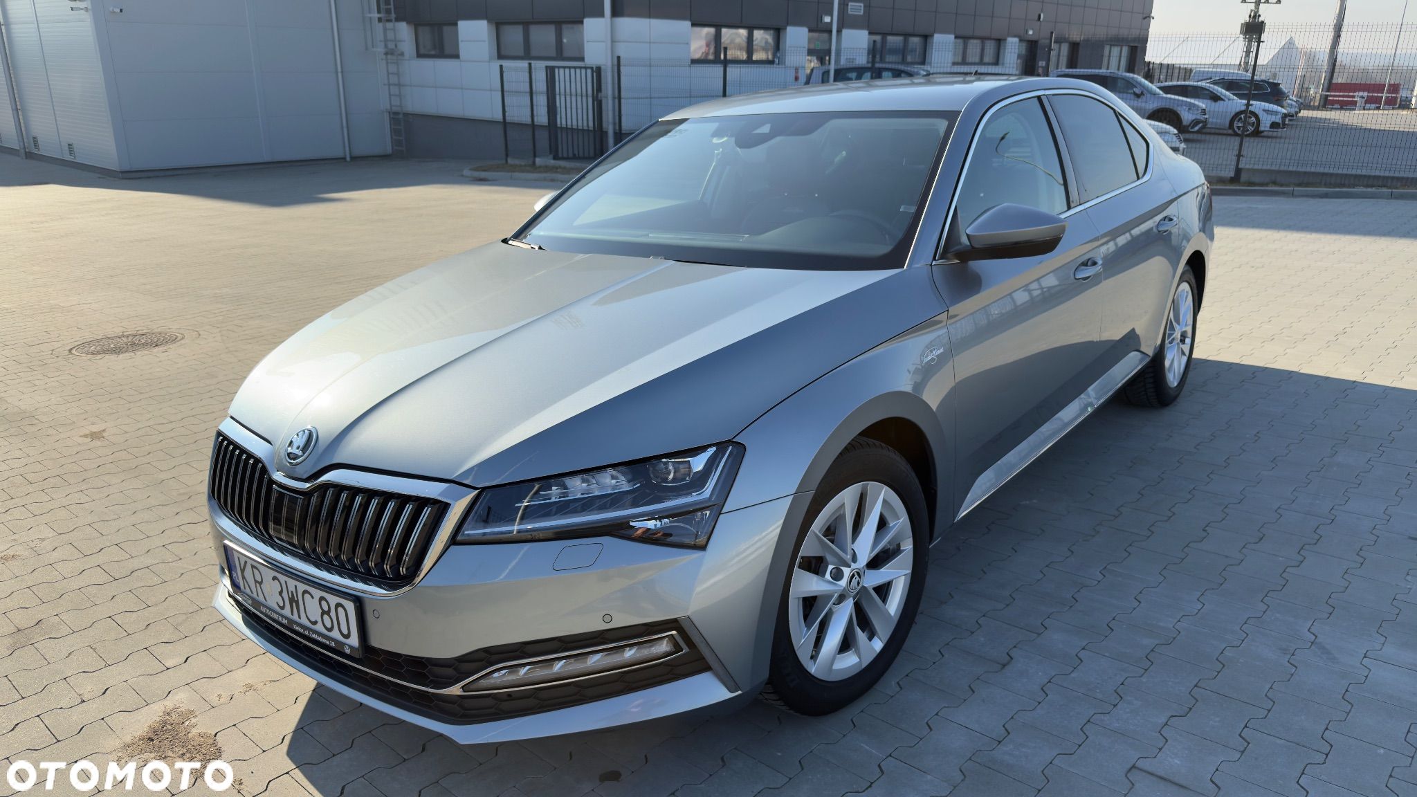 Skoda Superb 2.0 TSI L&K DSG - 1