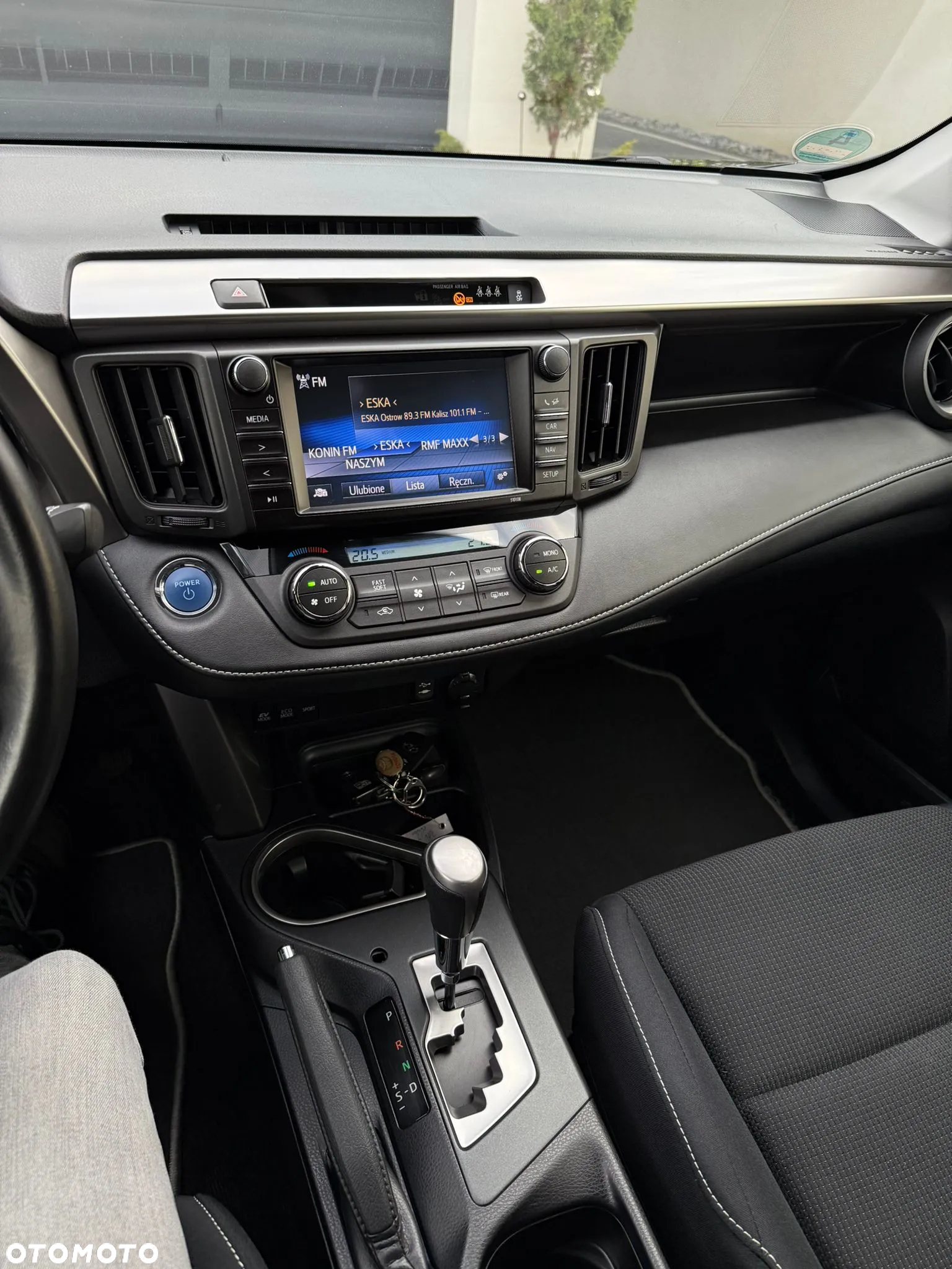 Toyota RAV4 - 26