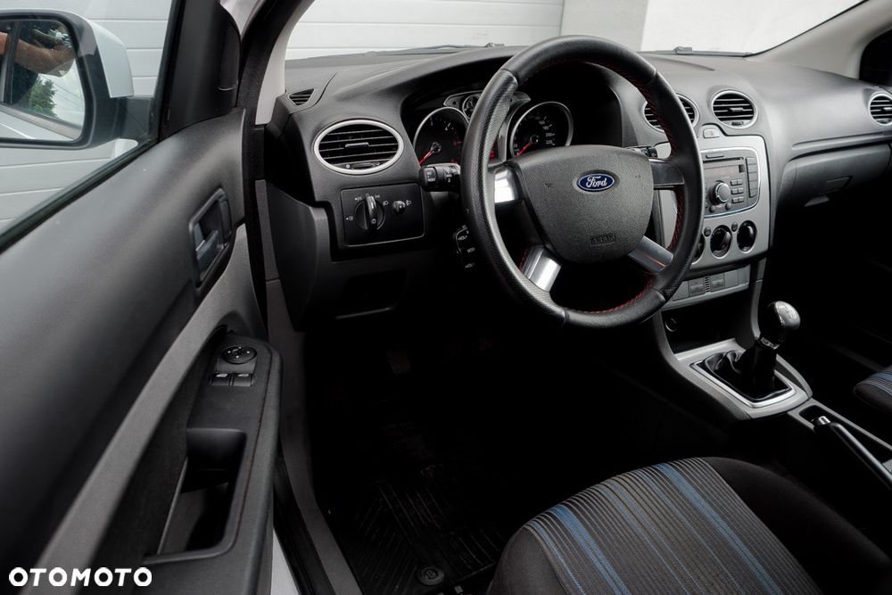 Ford Focus 1.6 TDCi FX Silver - 11