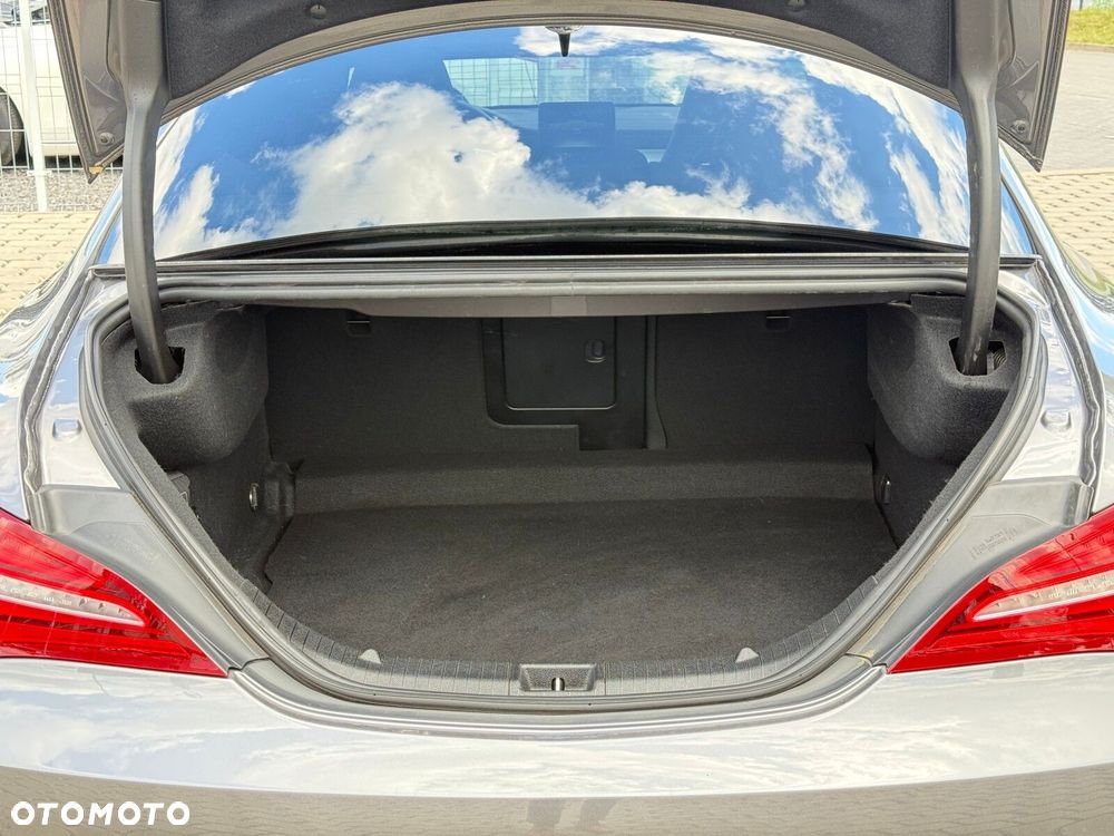 Mercedes-Benz CLA - 28