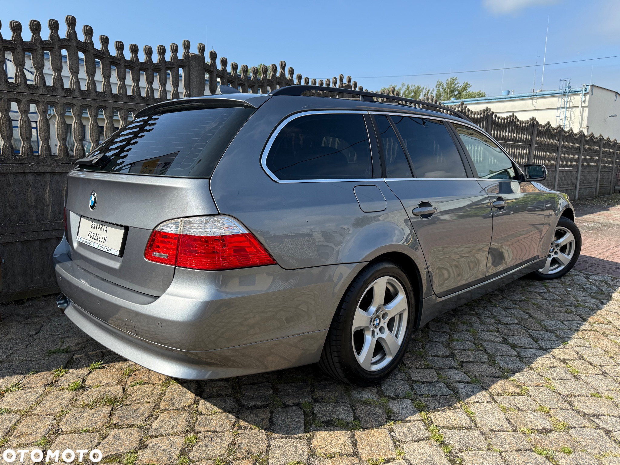 BMW Seria 5 530d xDrive Touring - 2