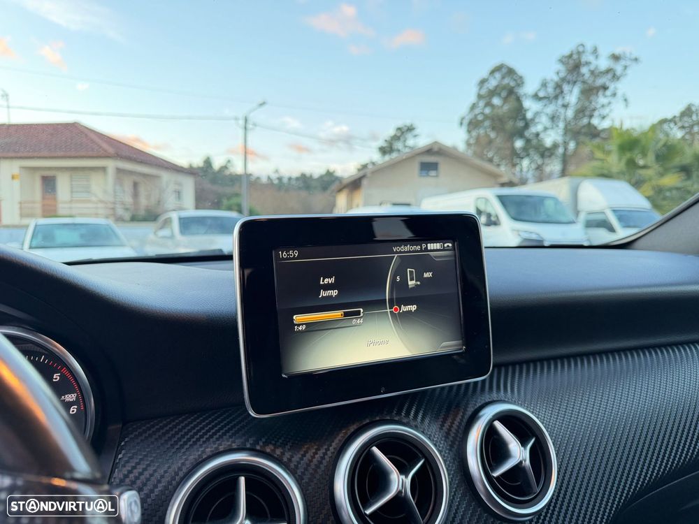 Mercedes-Benz A 180 d AMG Line Aut. - 19