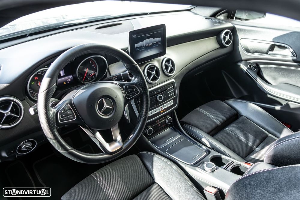 Mercedes-Benz CLA 200 - 26