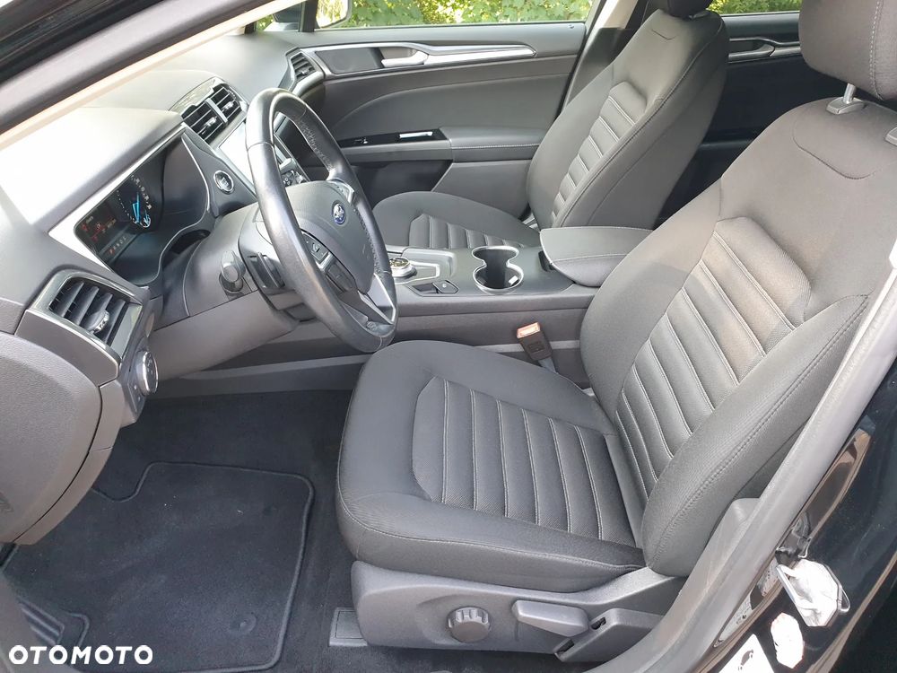 Ford Mondeo 2.0 TDCi Ambiente Plus PowerShift - 30