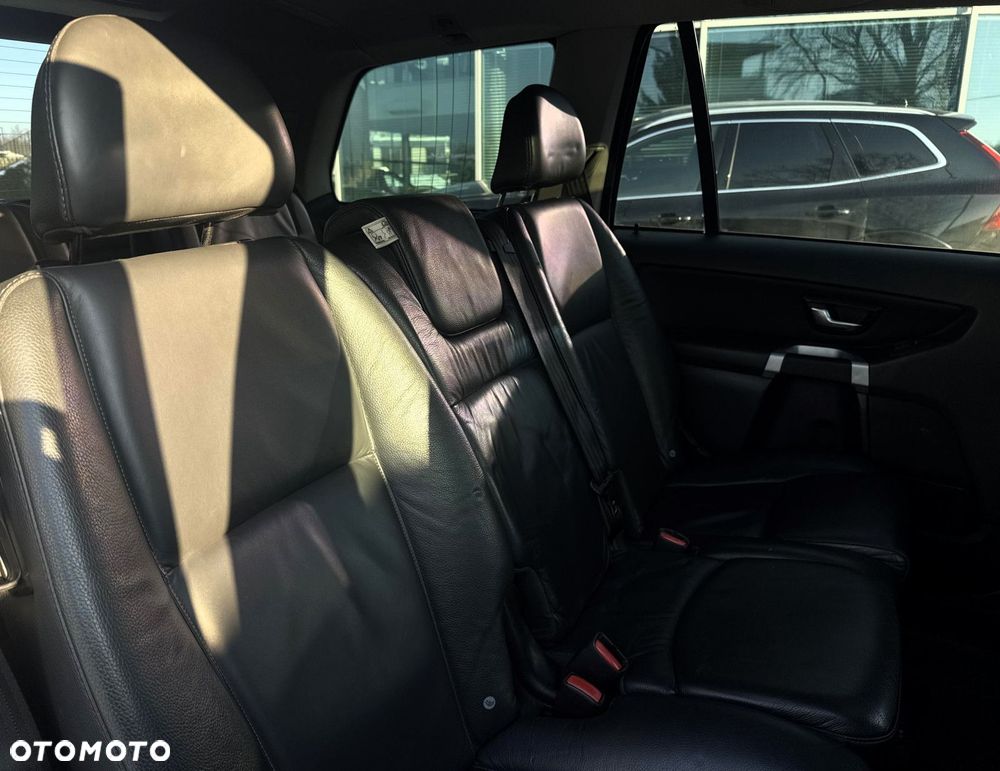 Volvo XC 90 - 22